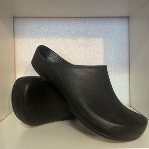 Birkenstock Black Slip Resistant Unisex Nurse Comfort Slip On Clogs